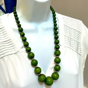Mid century green beaded necklace.